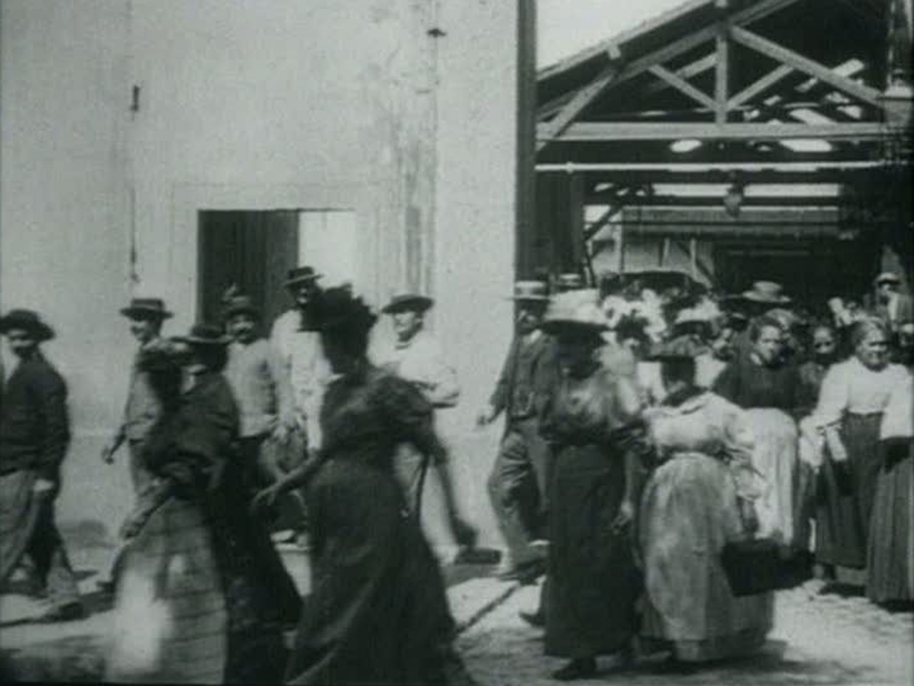 Workers Leaving the Factory in Eleven Decades, 1995-2006 (still)