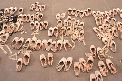 Installation view, Intermediate II (detail), Greene Naftali, New York, 2001
