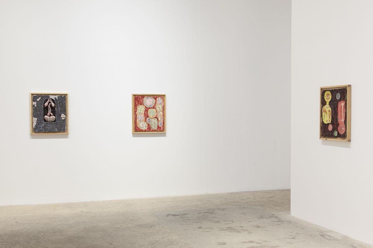 Richard Hawkins, Installation view, Norogachi: Ceramics After Artaud, Greene Naftali, New York, 2016