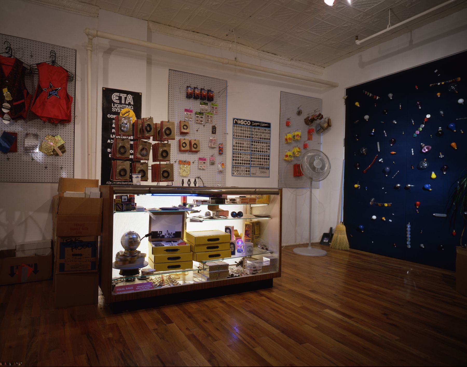 Michael Smith, Mus-Co:1969-1997, Installation view, Lauren Wittels, NY, 1997 In collaboration with Joshua White