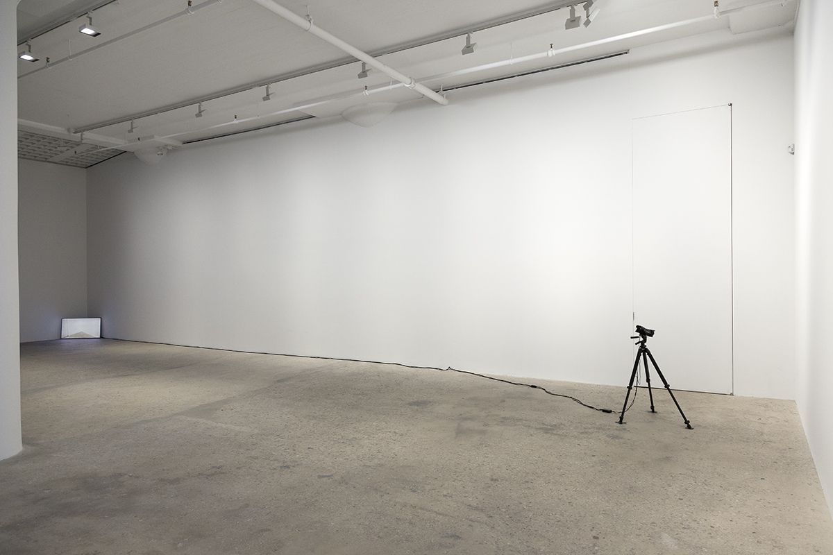 John Knight Corner displacement , 1969 Closed circuit video Dimensions variable