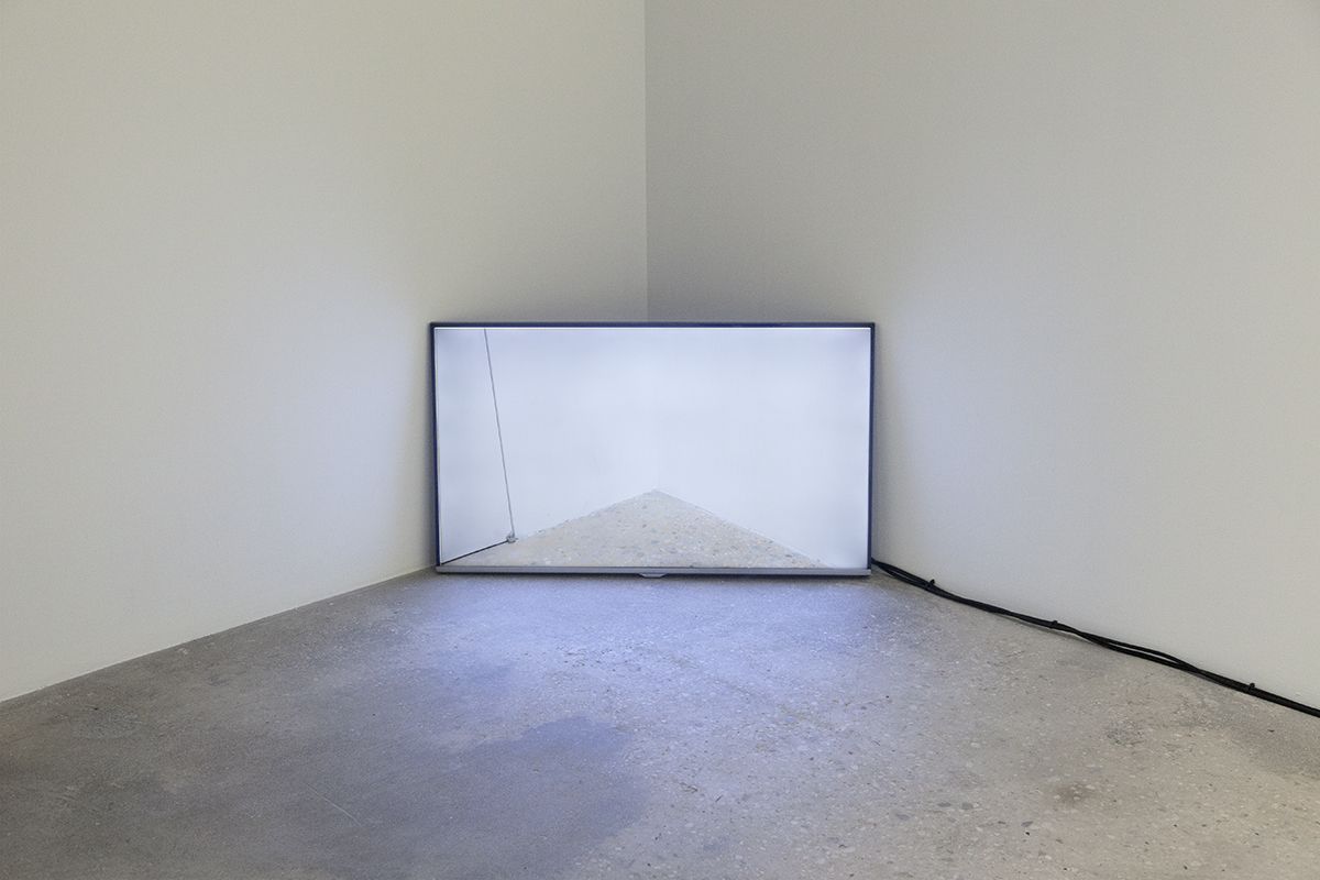 John Knight Corner displacement, 1970 (detail) Closed circuit video Dimensions Variable