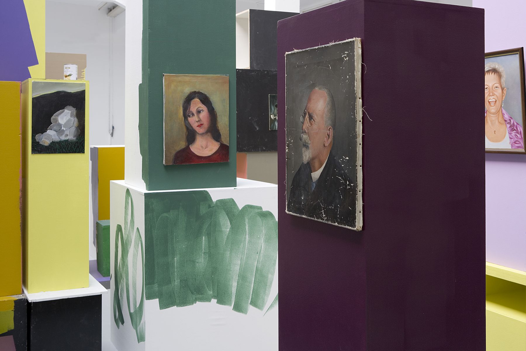 Rachel Harrison Greene Naftali Gallery, New York Migros Museum für Gegenwartskunst, Zurich, 2007