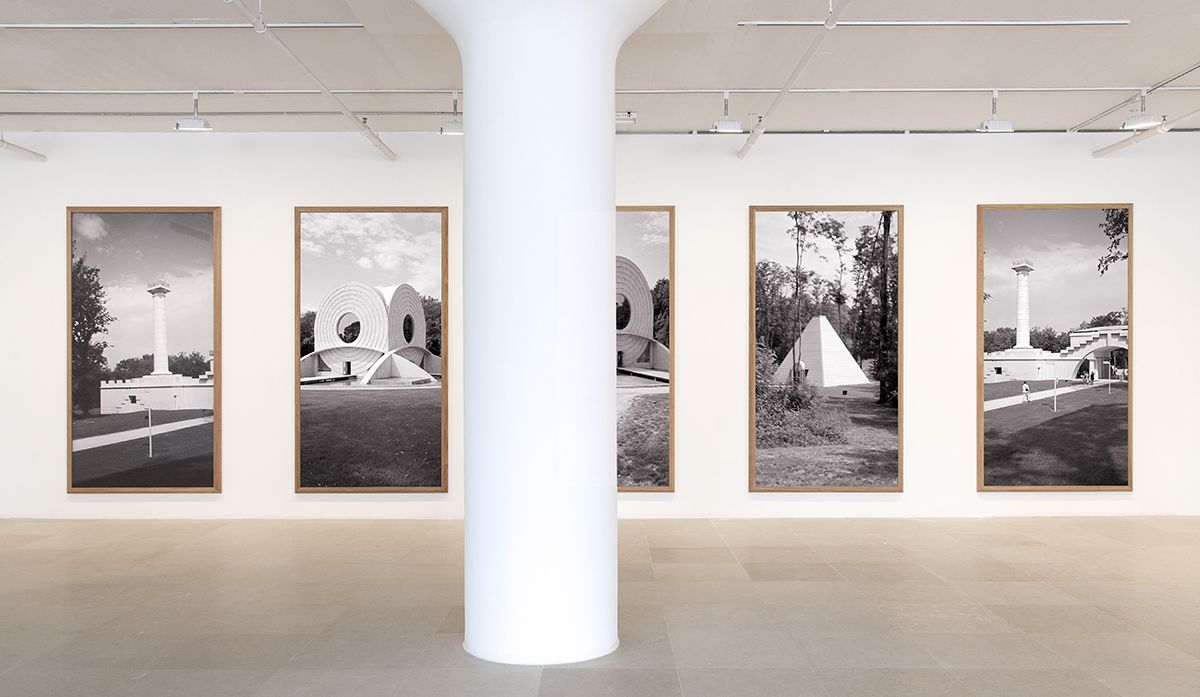 Installation view, Greene Naftali, New York, 2015