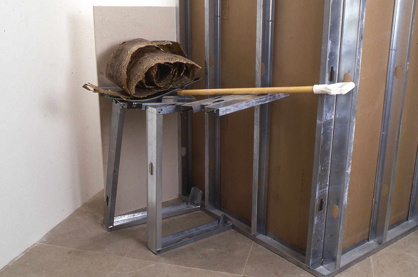 Installation view, Rachel Harrison, Greene Naftali, New York, 1997