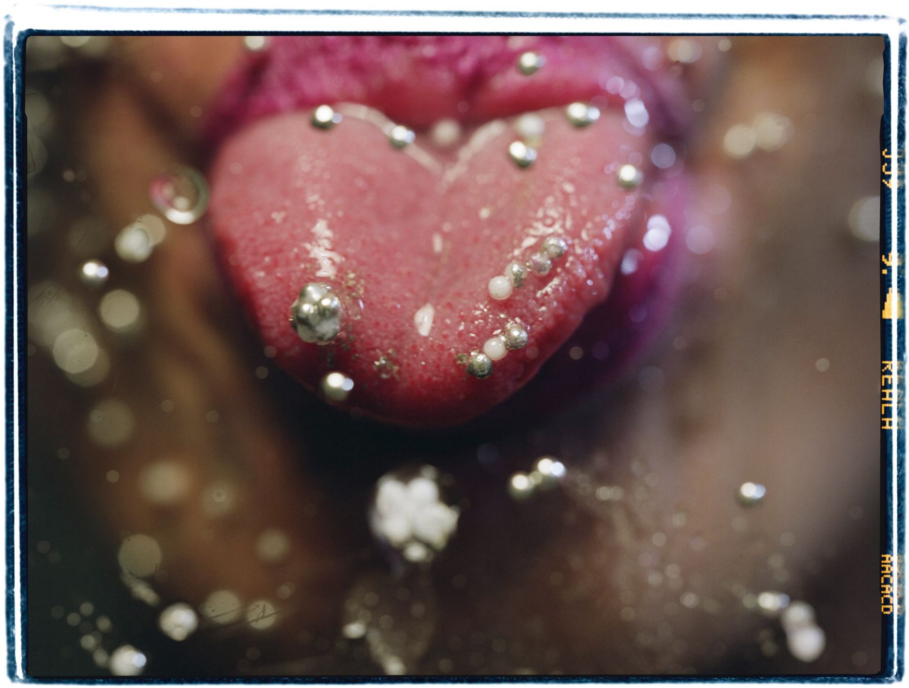 Marilyn Minter, I_U