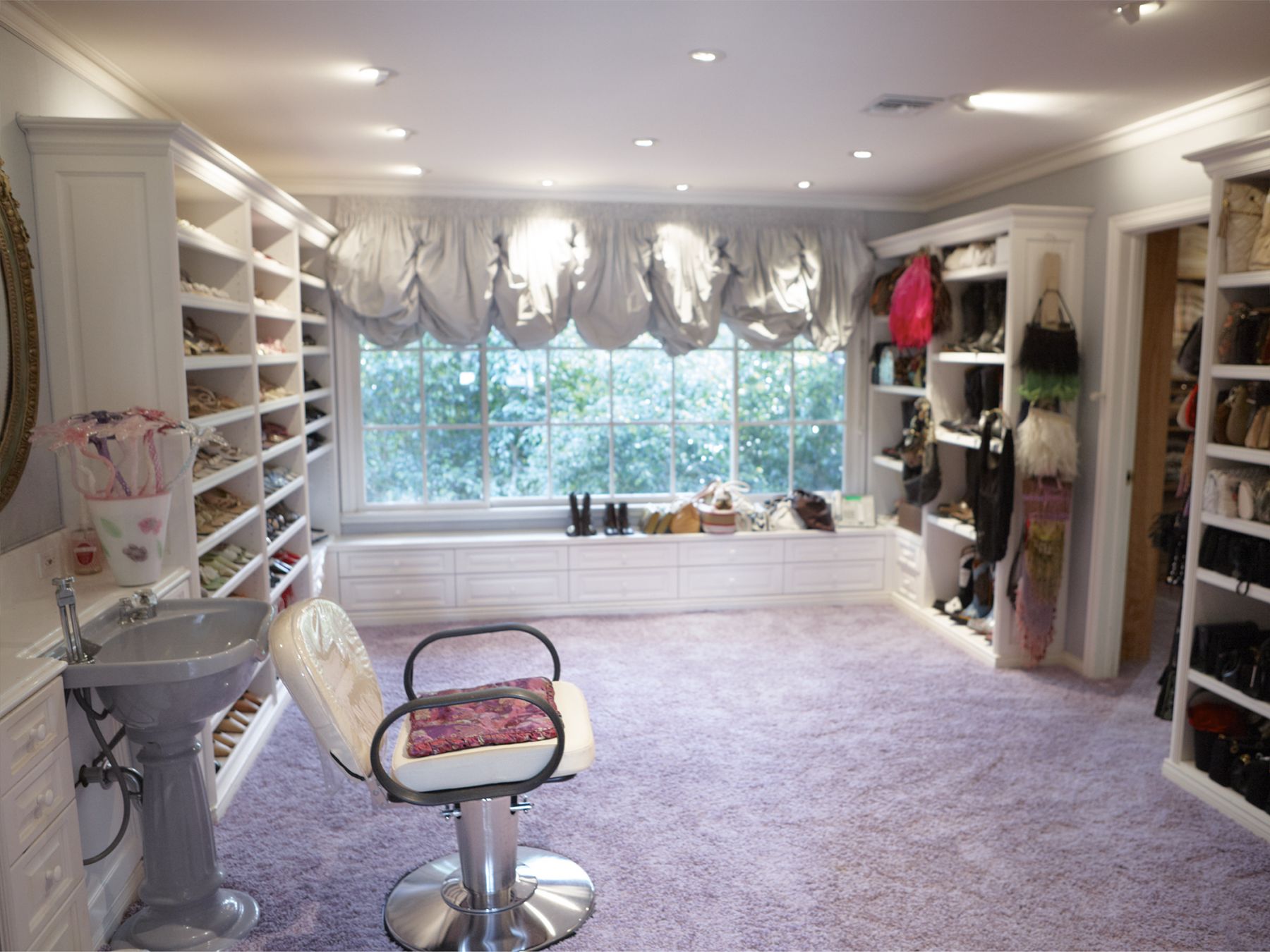 Catherine Opie - 700 Nimes Road