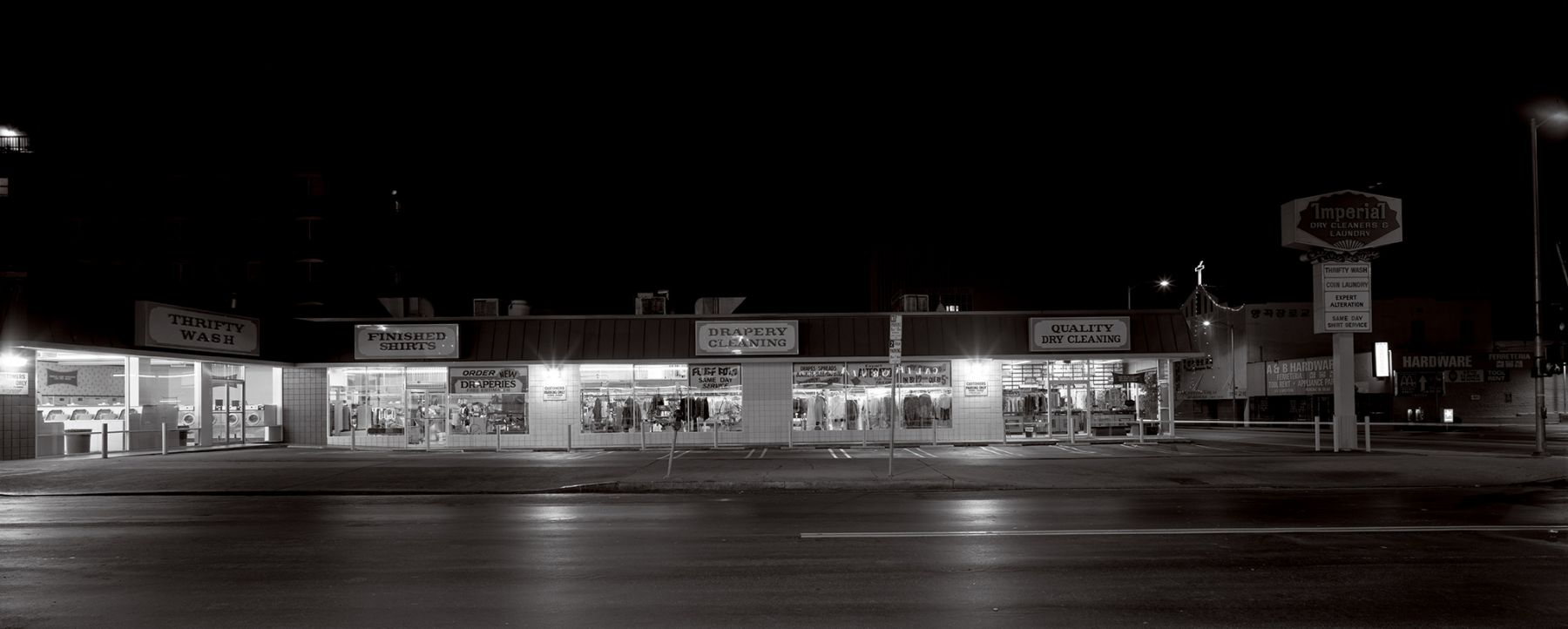 Catherine Opie - Mini-Malls