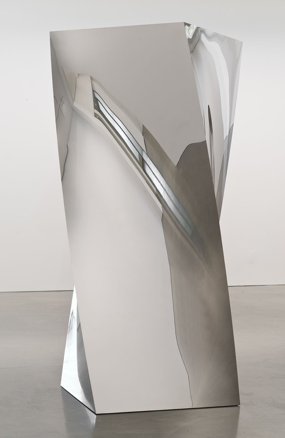Anish Kapoor - Square Twist
