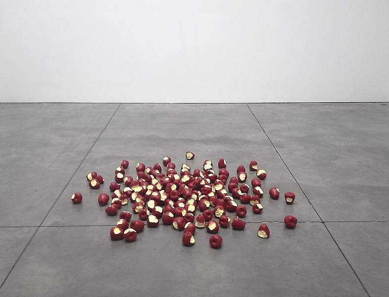 Tom Friedman, Untitled (apples), 2012
