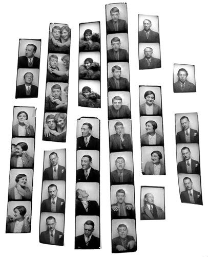 Unknown 11 tirages (certains comportant plusieurs portrits sur une meme bande). Diverses photographies faisant partie des photomatons utilises par André Breton pour encadrer le tableau de Magritte, 1929