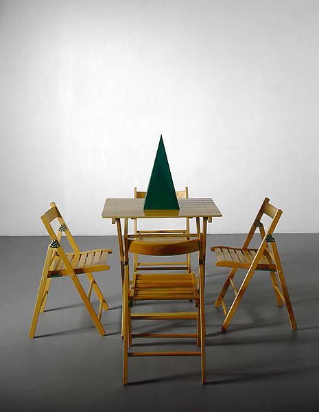 Michelangelo Pistoletto Piramide verde (Green Pyramid), 1965
