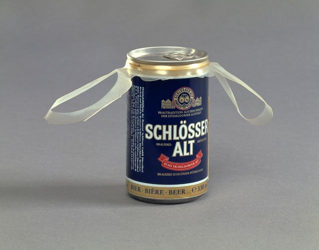 Martin Kippenberger Alkoholfolter, 1989