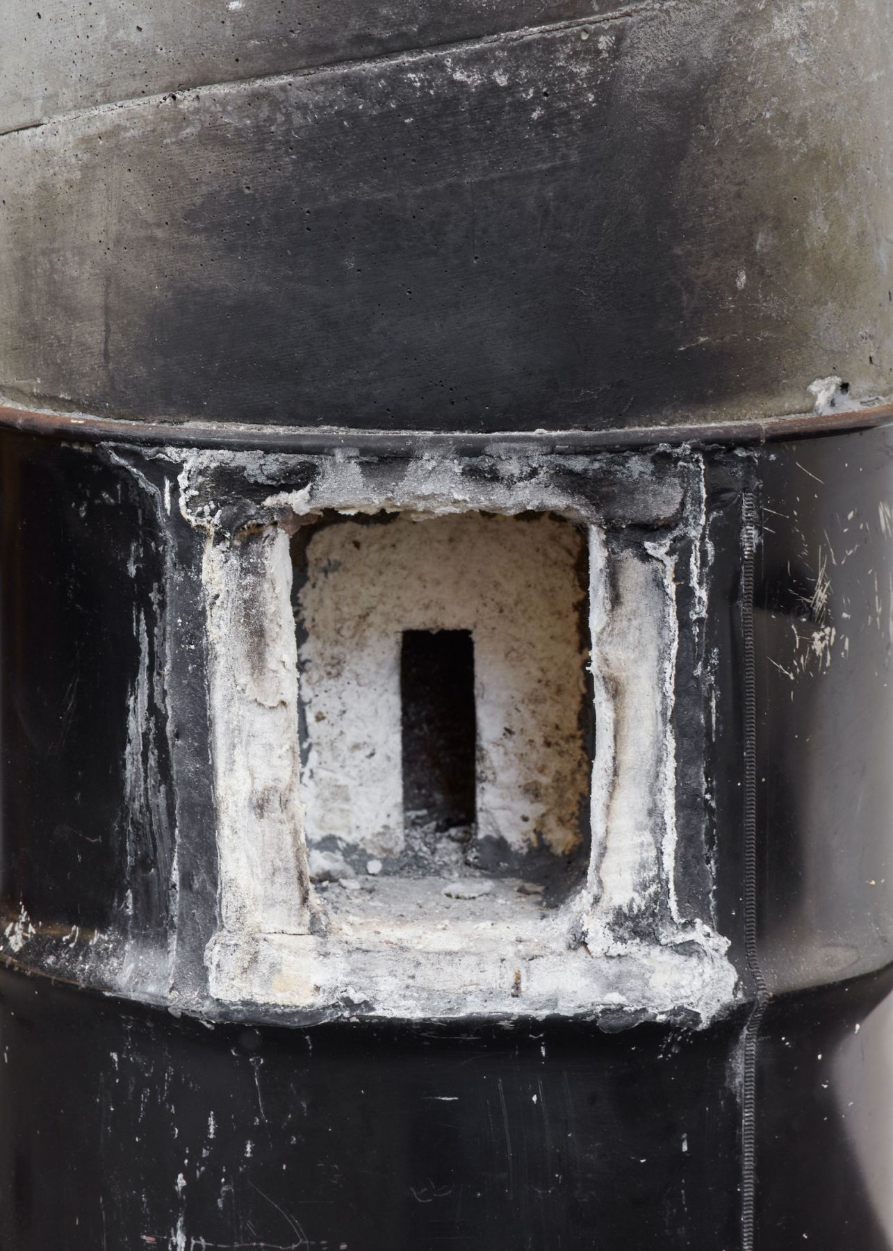 Oscar Tuazon, Rocket Stove (Camp Makwa), 2019