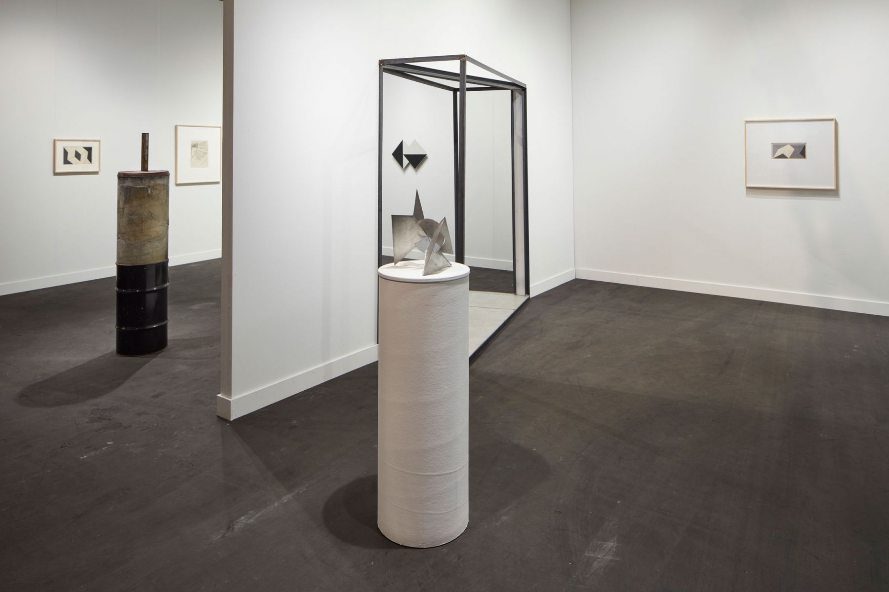 Luhring Augustine, FOG Design+Art, Booth 217