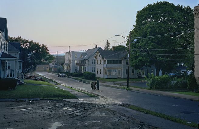 Gregory Crewdson Untitled (Kent Street), 2007