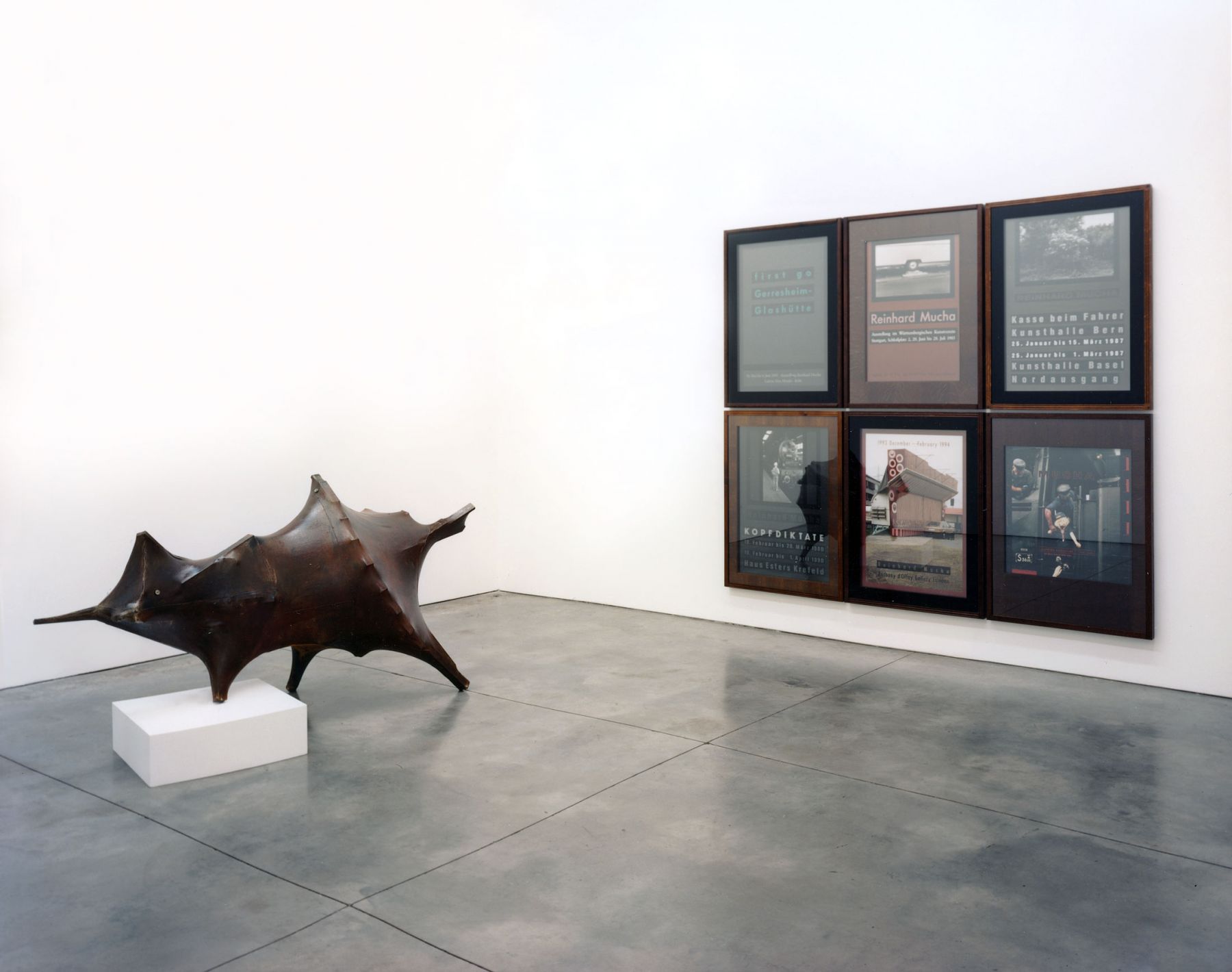 2 x 4, Installation view