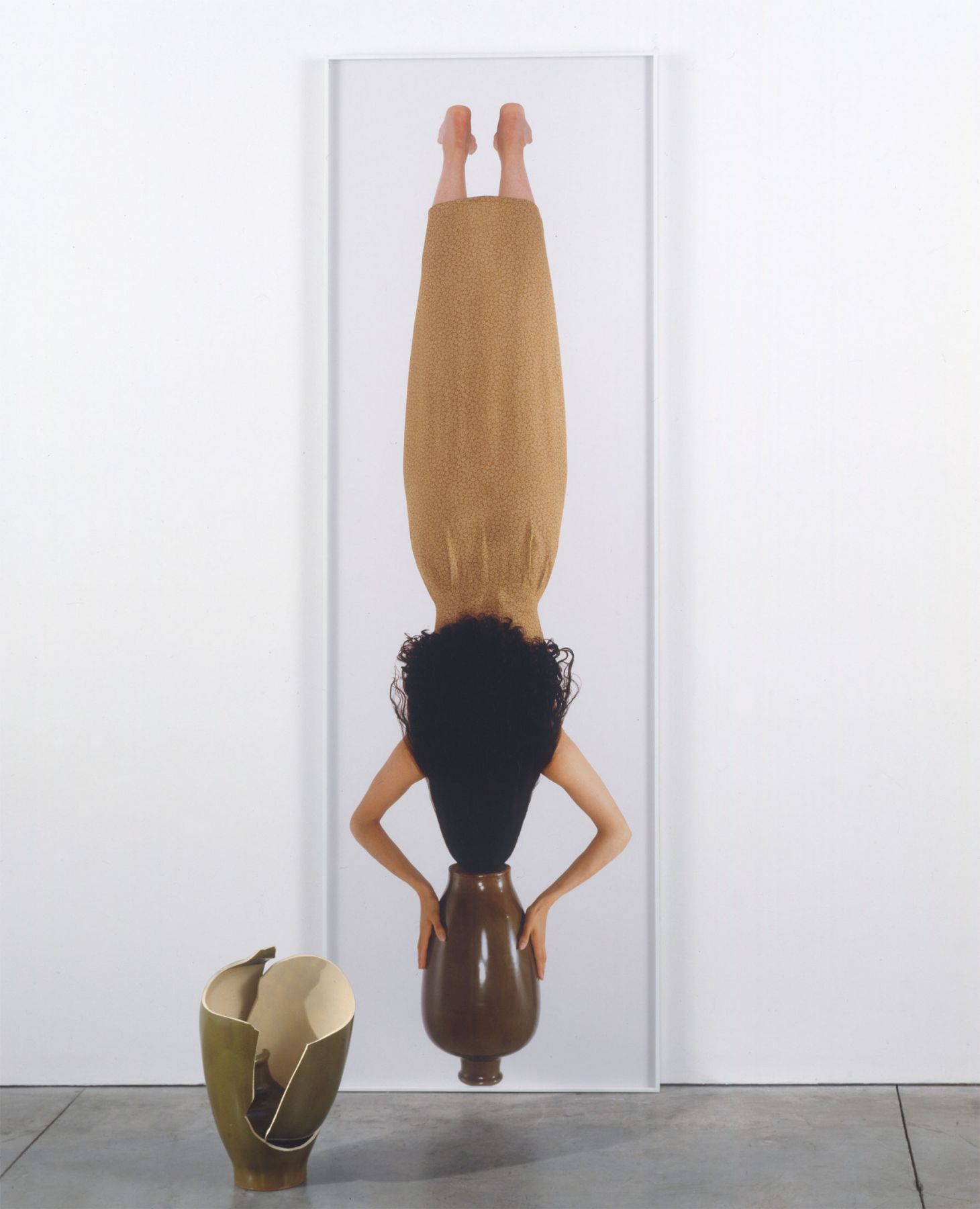 Janine Antoni, Caryatid (Crackled green glas over red oxide on an ovoid bodied vase with a truncated neck), 2003