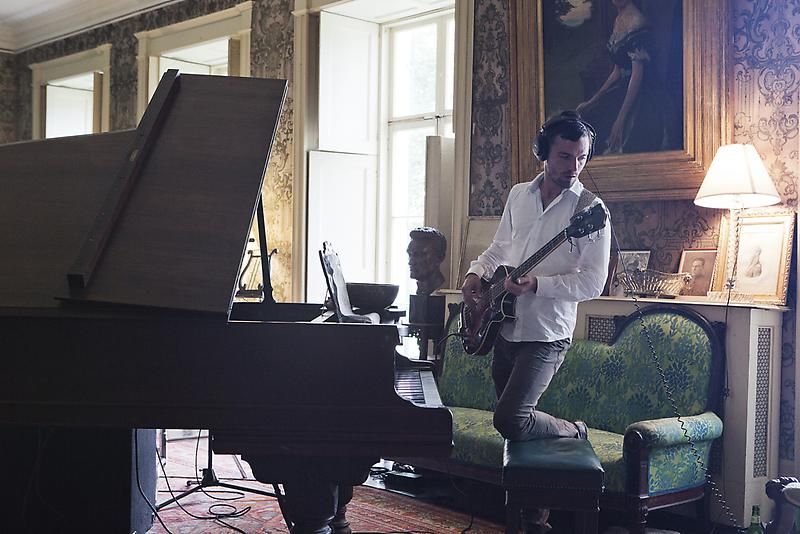 Ragnar Kjartansson The Visitors, 2012