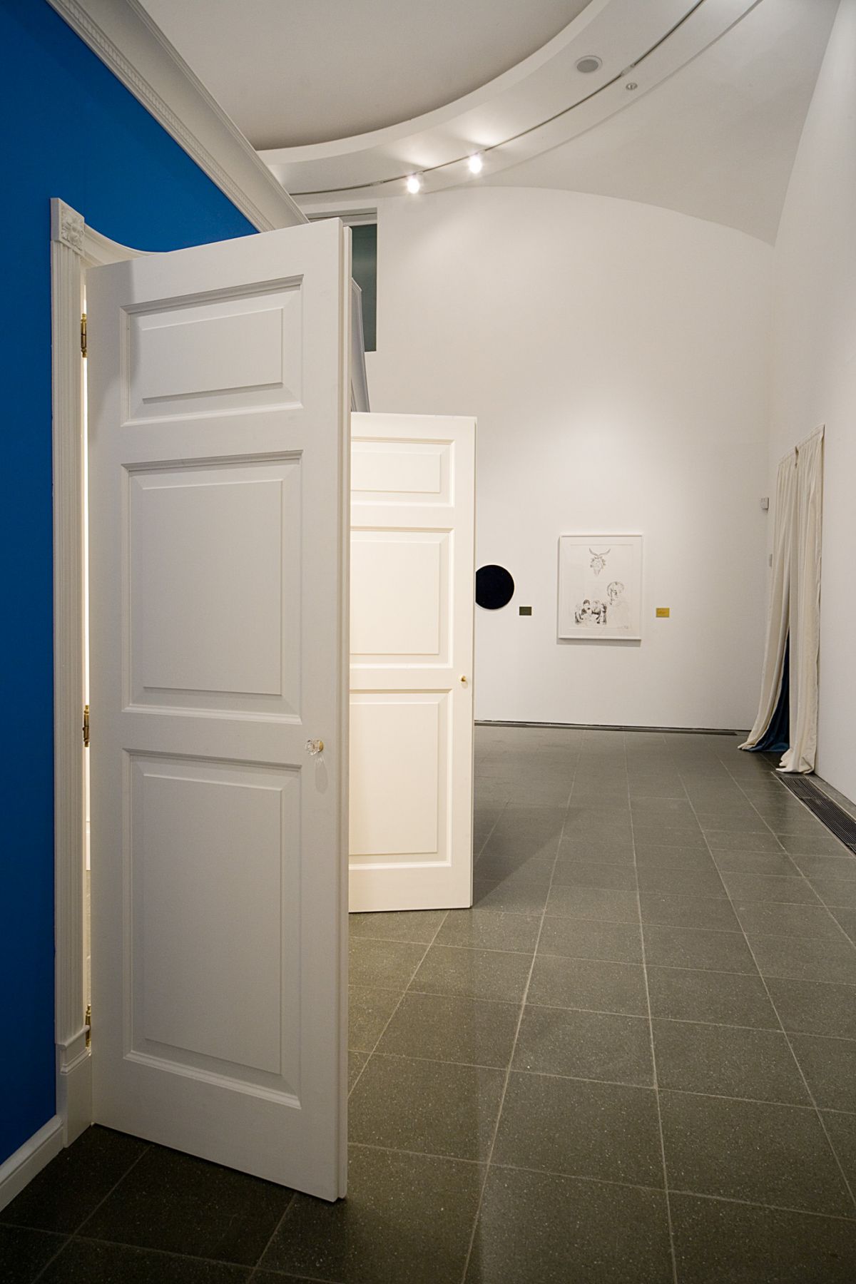 Karen Kilimnik, Serpentine Galleries, London, 2007