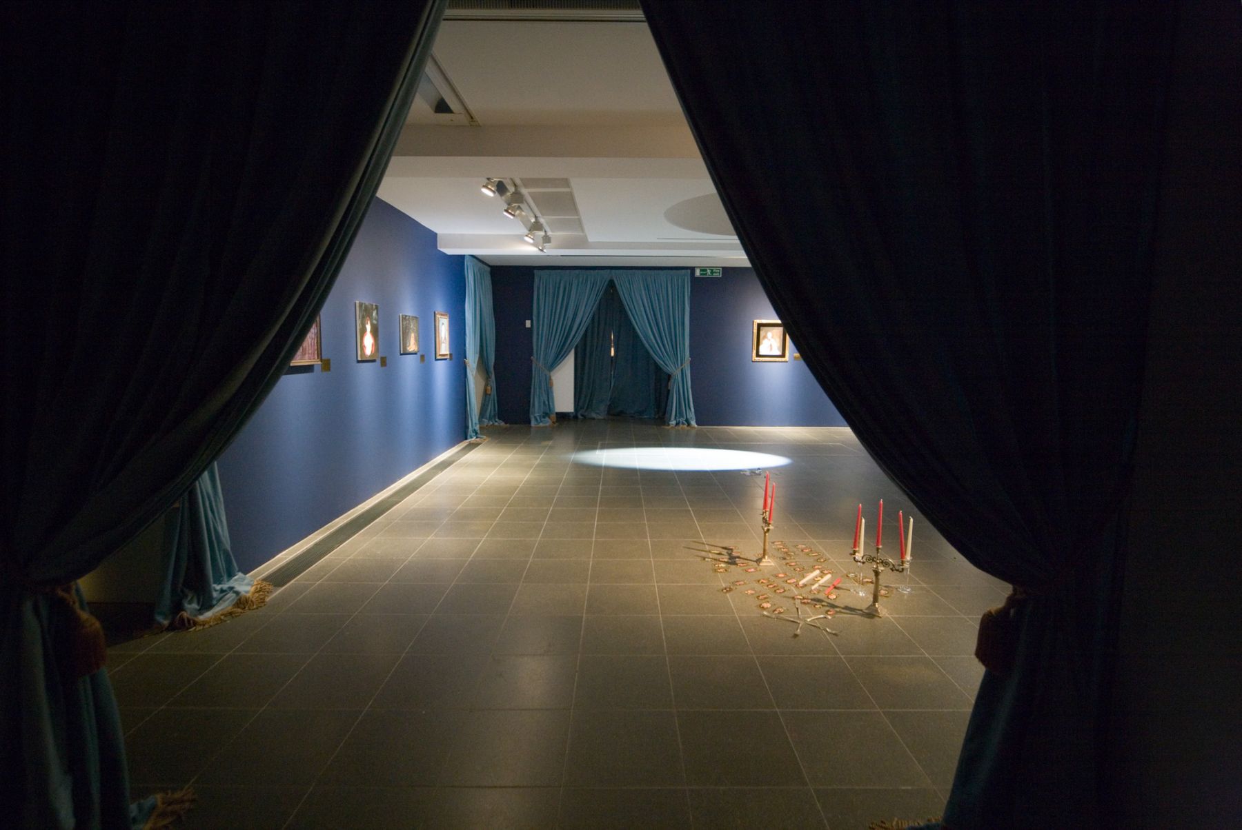 Karen Kilimnik, Serpentine Galleries, London, 2007