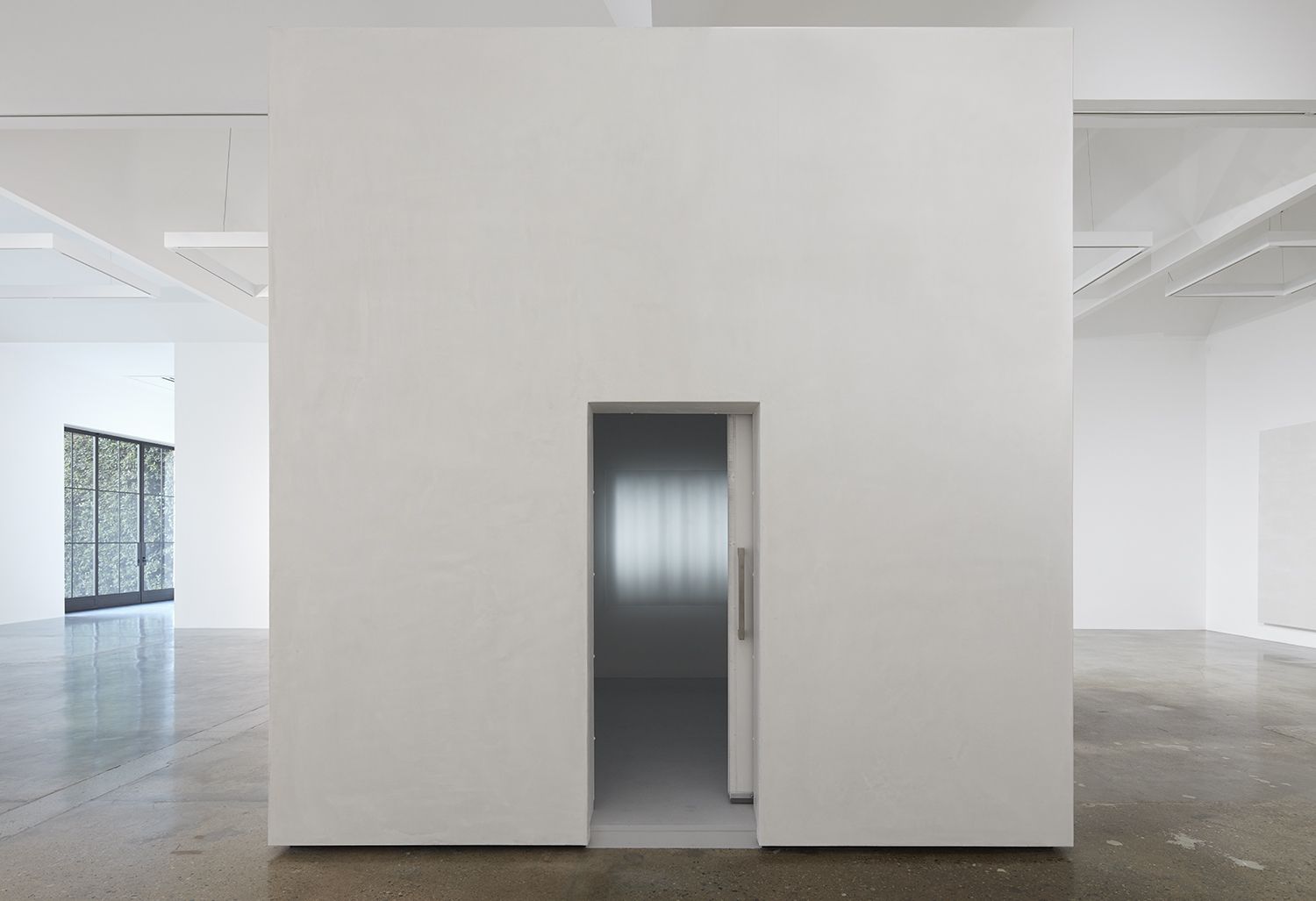 Mary Corse, The Cold Room, 1968/2017