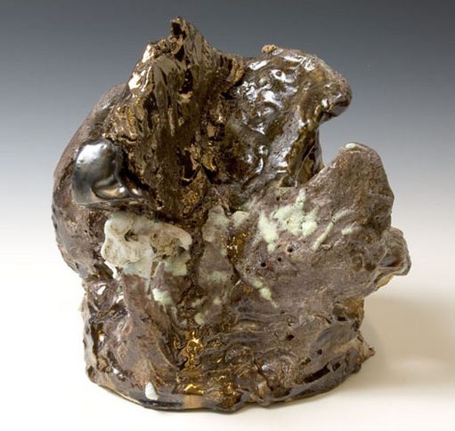 Head Artist / Archaeology 2, 2007. Ceramic, formica pedestal. Sculpture: 9 x 11.5 x 12 inches (22.9 x 29.2 x 30.5 cm); pedestal: 31 x 19 x 19 inches (78.7 x 48.3 x 48.3 cm). MP 34