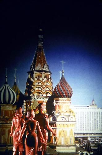 Laurie Simmons, Tourism: St. Basil (2nd View), 1984