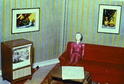 Laurie Simmons, Woman Watching TV, 1979