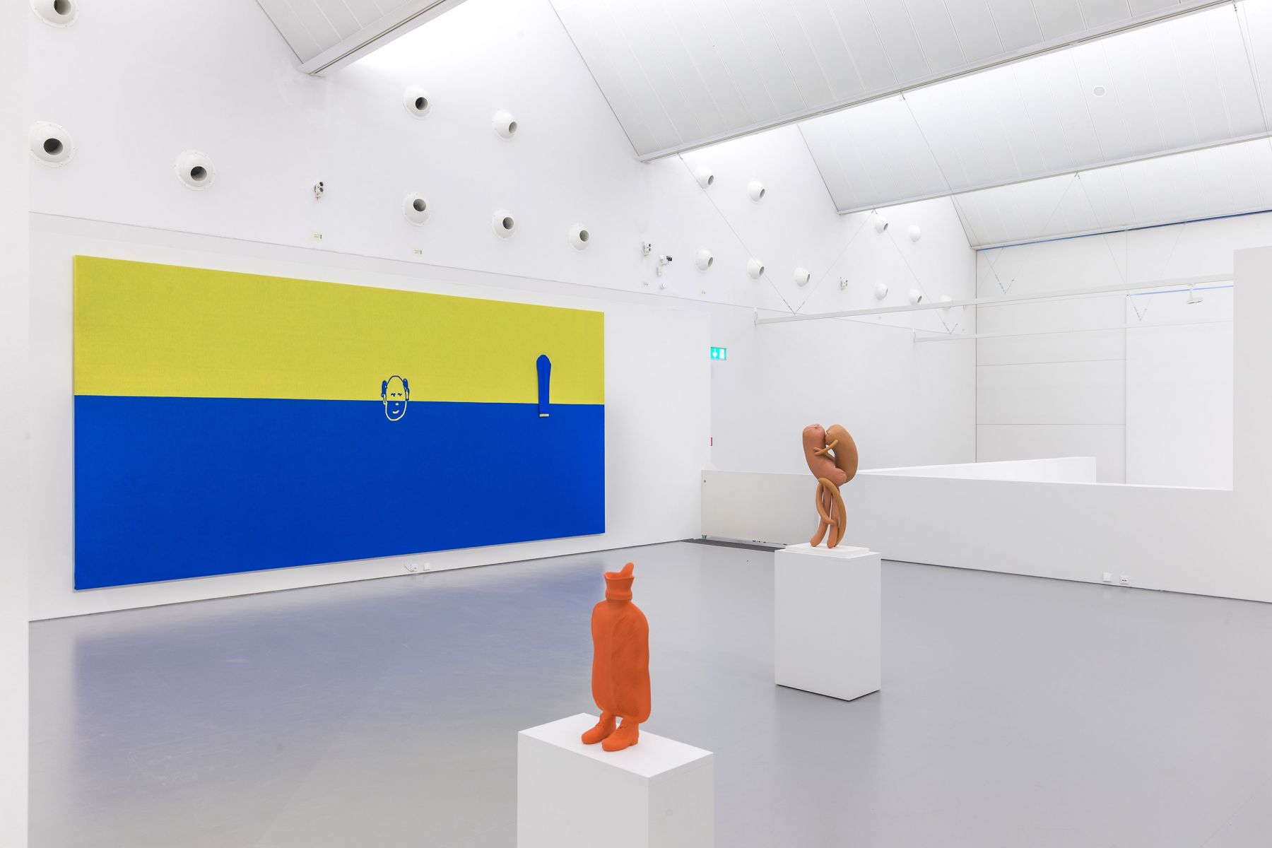 Erwin Wurm, Ende, Installation view