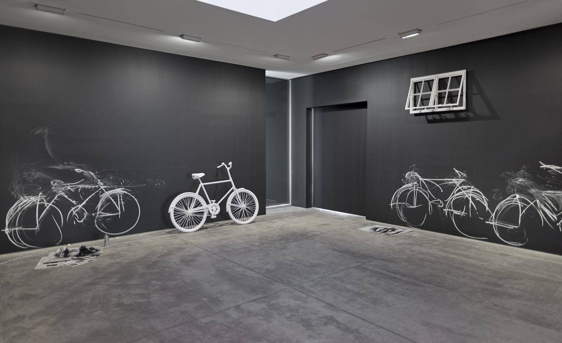 ROBIN RHODE, Borne Frieze