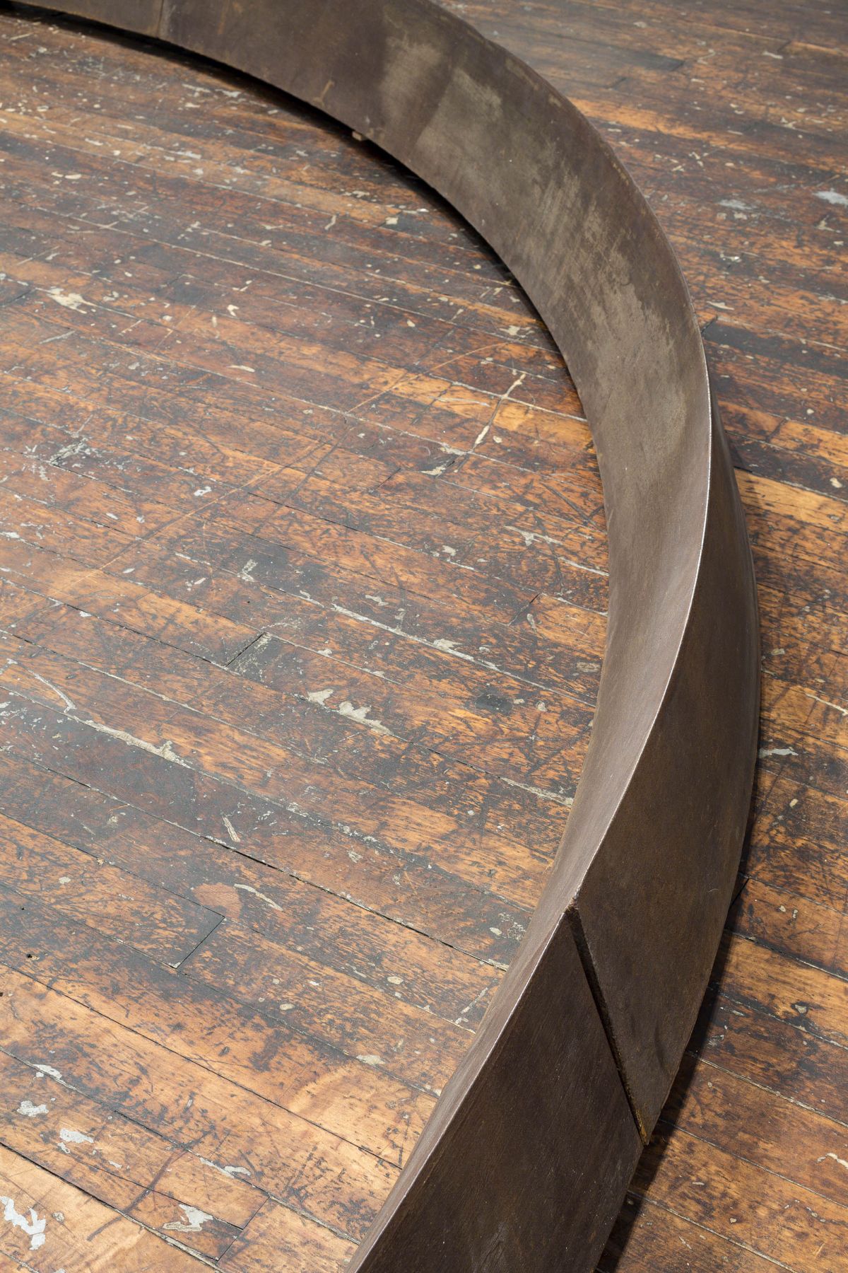 Bruce Nauman, Circle (detail)