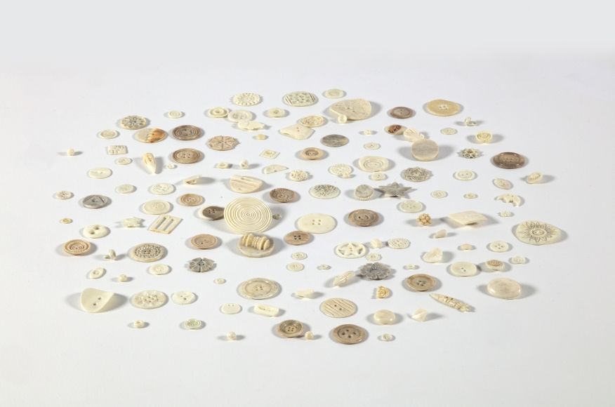 Buttons 2000-2001 130 human bone buttons