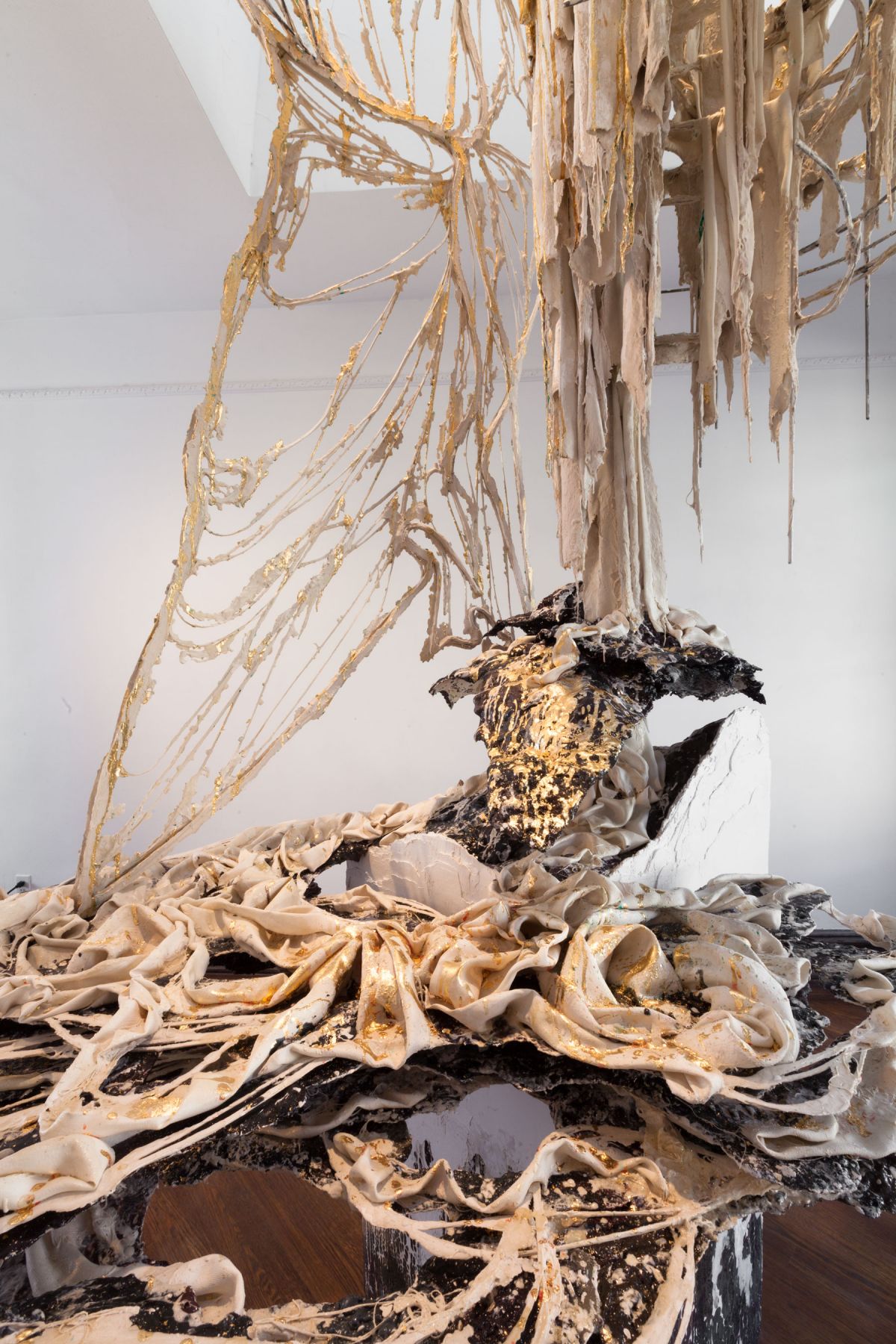 Regarding Medardo Rosso (Installation View), Marianne Boesky Gallery (Uptown), 2014