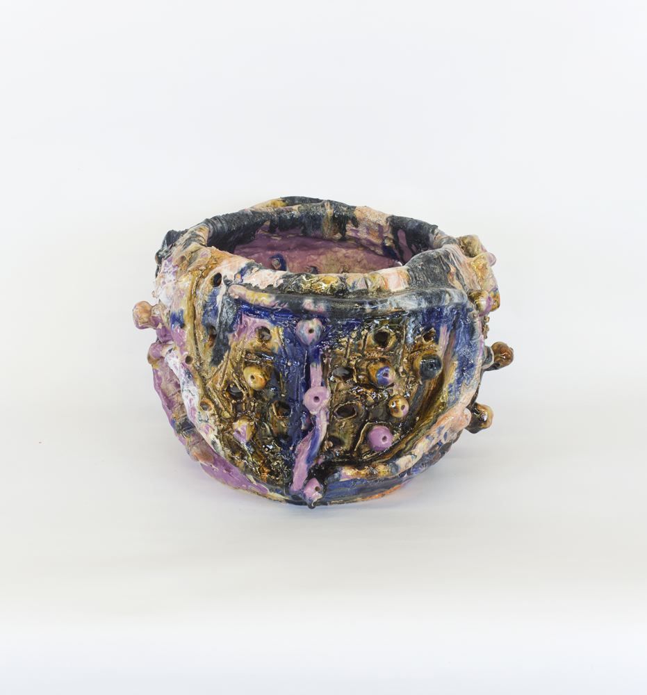 a glazed ceramic vessel by william j. o'brien sold at a contemporary art gallery in new york