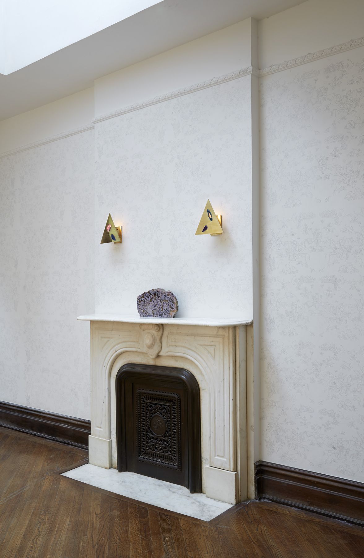 Andisheh Avini (Installation View), 118 East 64th Street, 2015