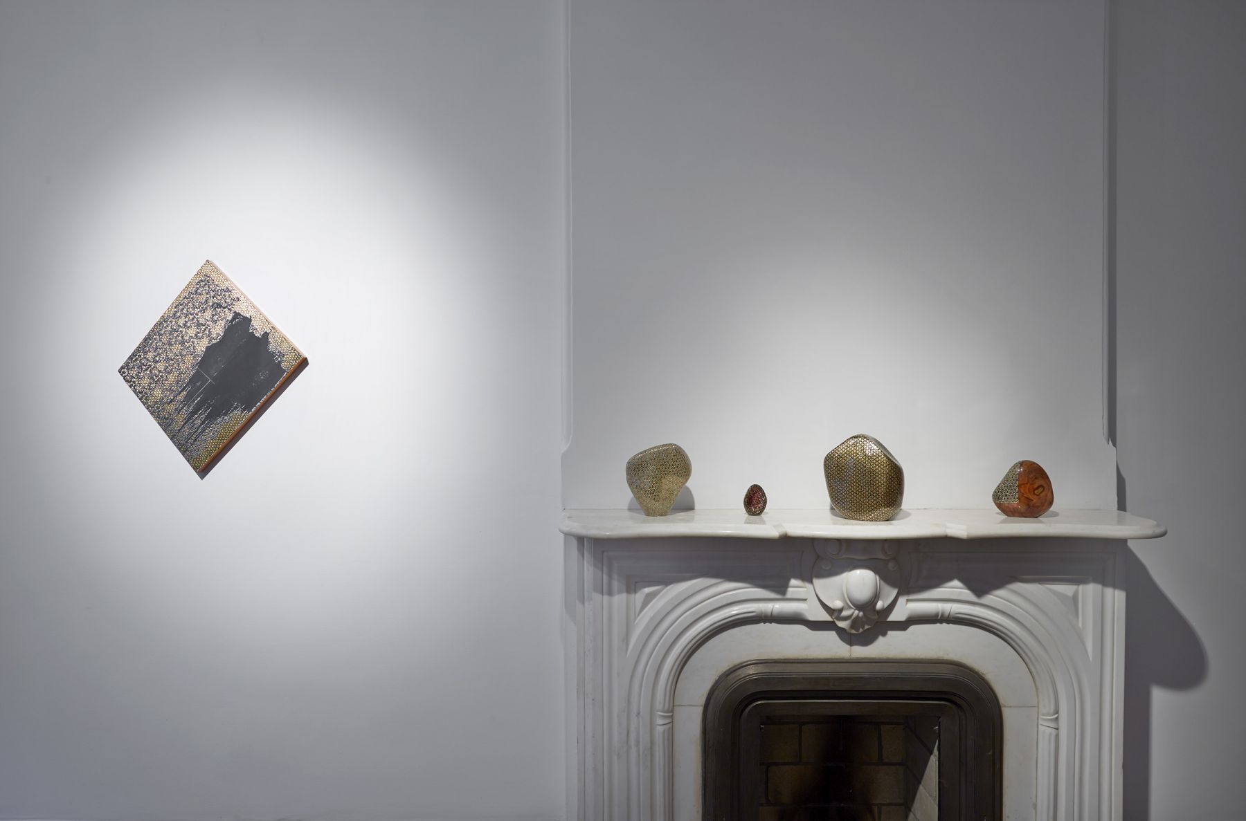 Andisheh Avini (Installation View), 118 East 64th Street, 2015