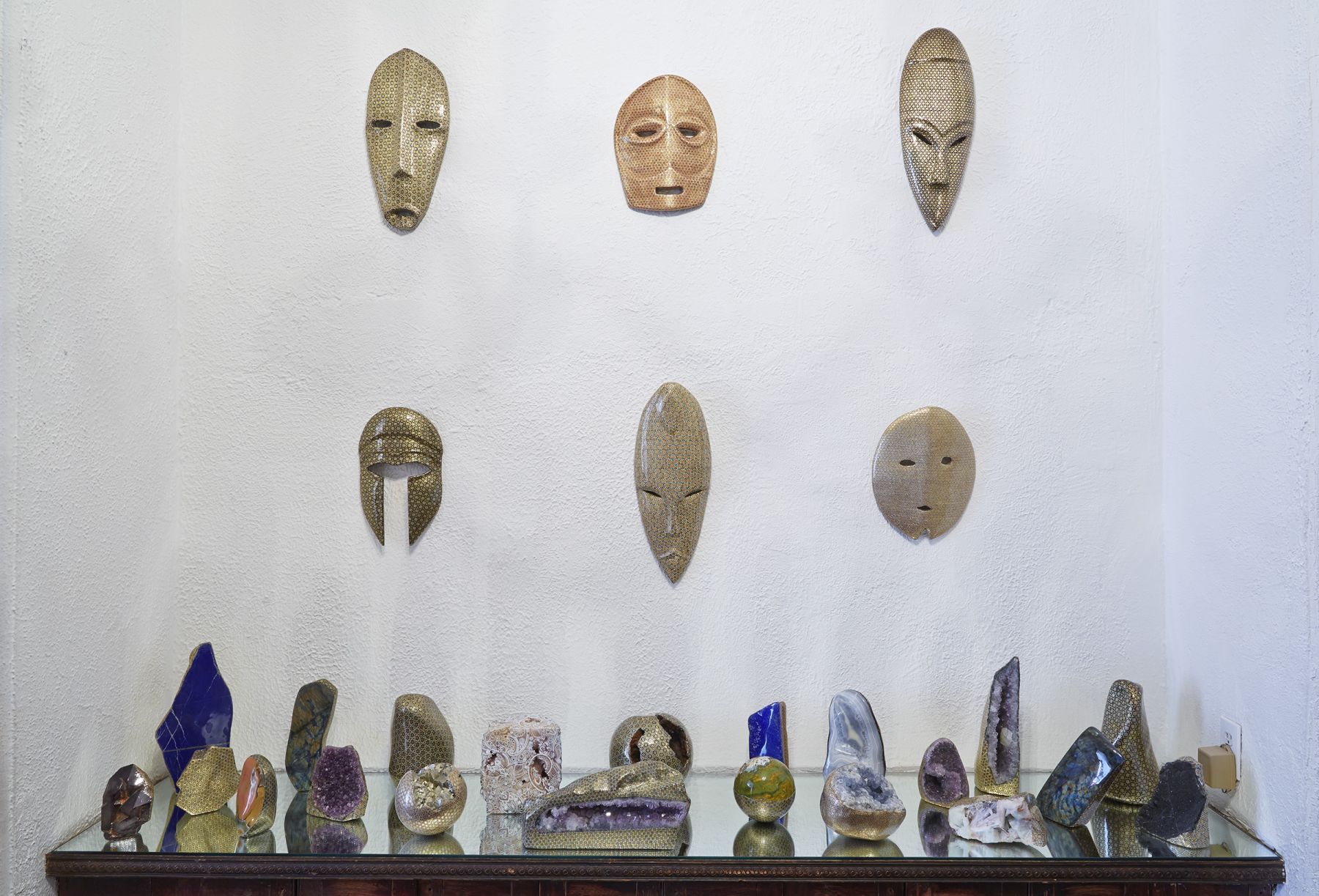 Andisheh Avini (Installation View), 118 East 64th Street, 2015