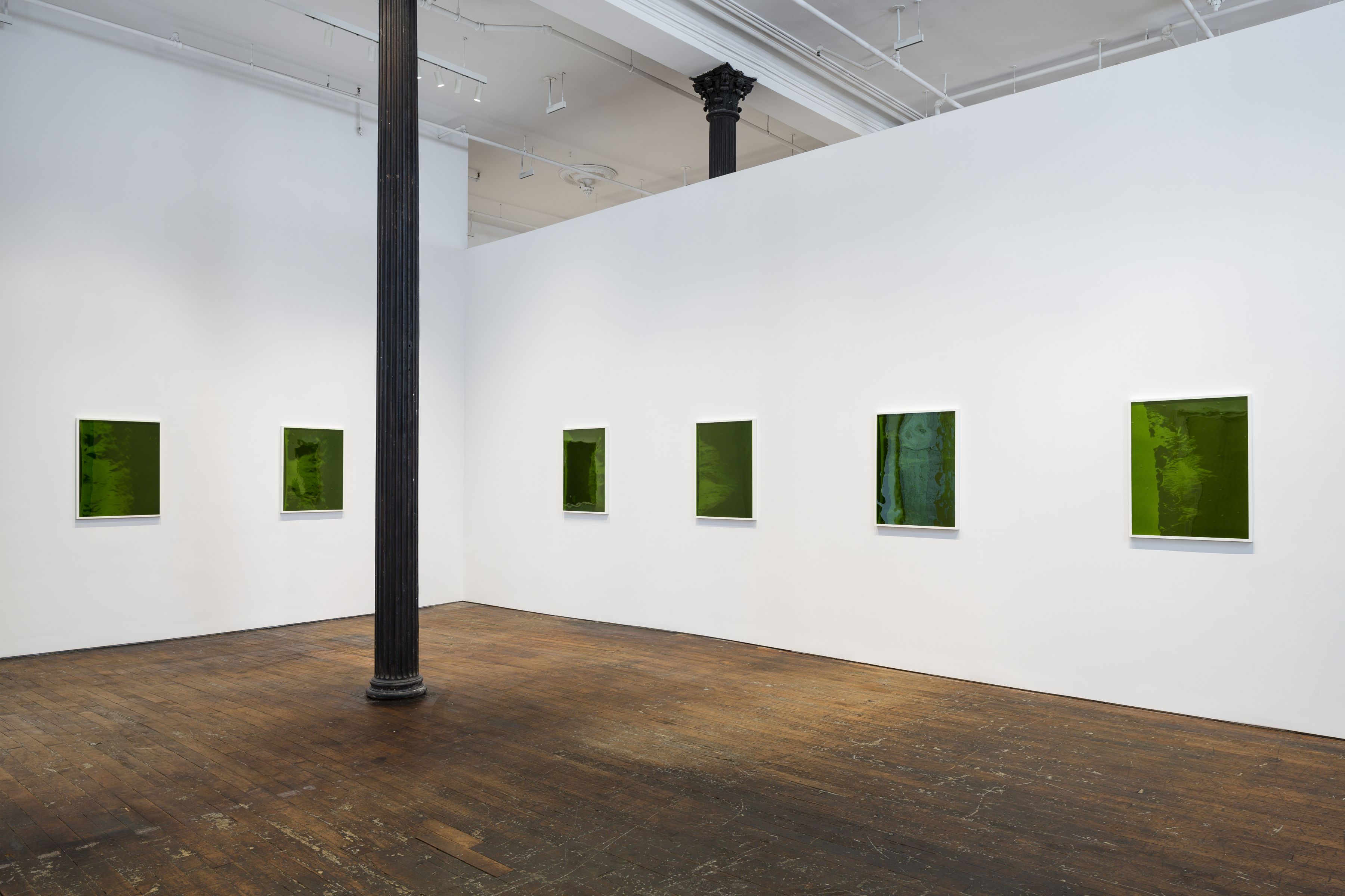 Dove Allouche: Le beau danger – installation view 5