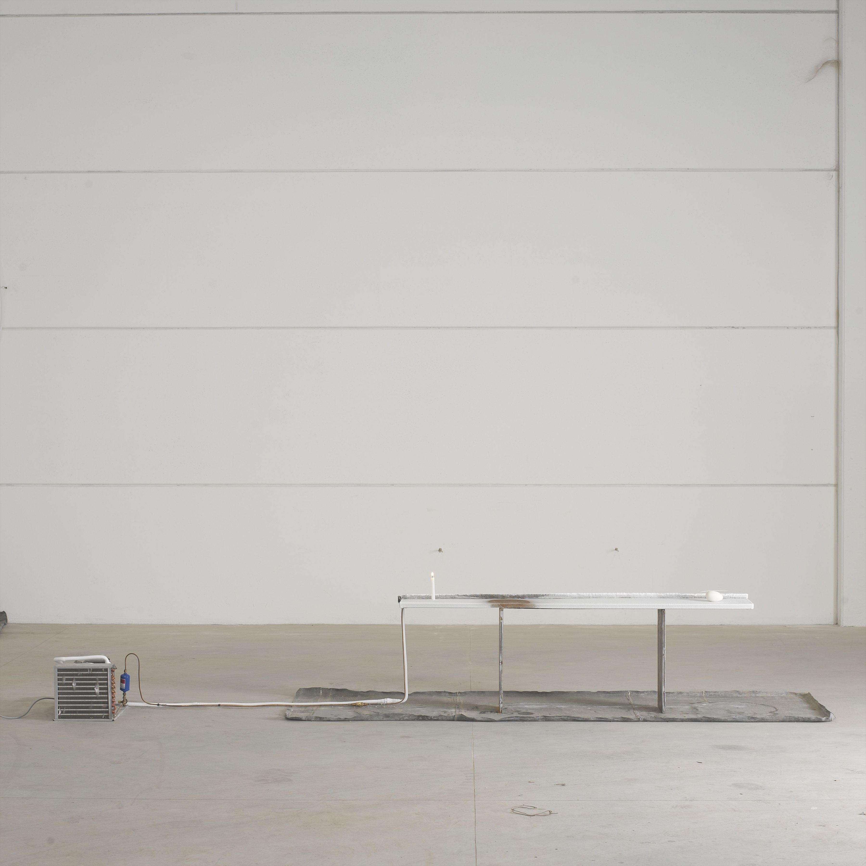 Pier Paolo Calzolari, Untitled (Lasciare il posto), 1967-1970
