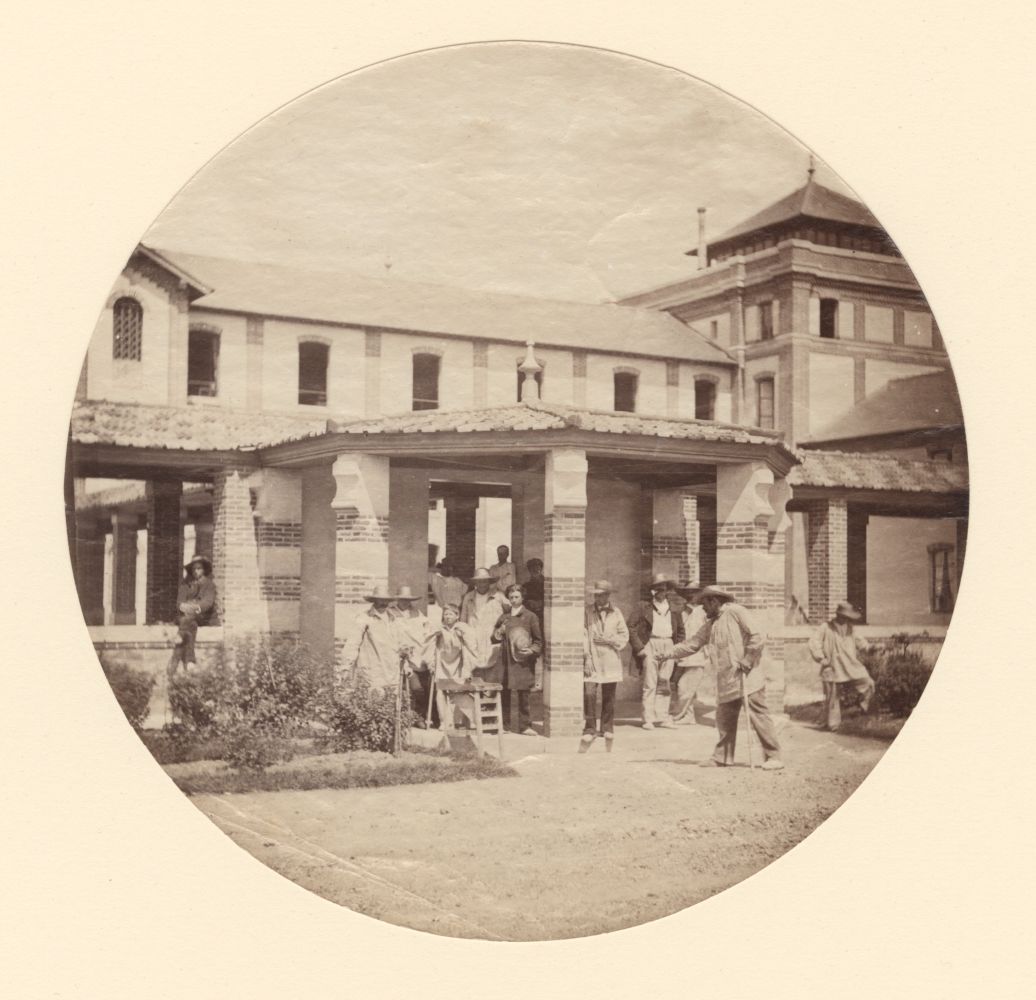 Charles NÈGRE (French, 1820-1880) Jouer aux boules, asylum, Vincennes, 1859 Albumen print from a collodion negative 16.7 cm tondo tipped onto 35.5 x 27.9 cm mat board