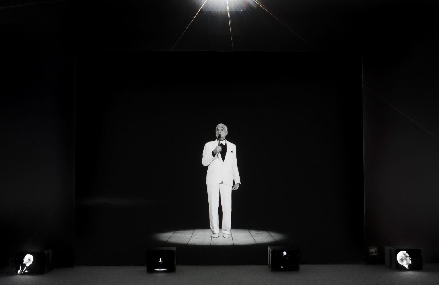 Ugo Rondinone's Thanx 4 Nothing for I ♥ John Giorno, Palais de Tokyo, 2015