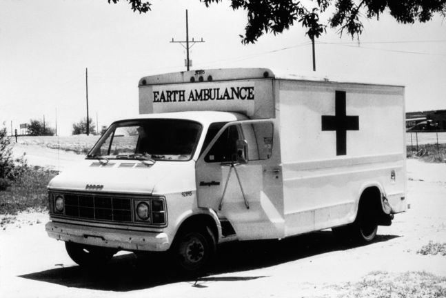 Helène Aylon The Earth Ambulance, 1982