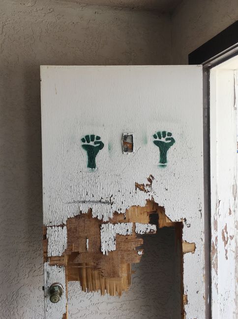 Green fists, Coaldale Junction, Nevada, 2017