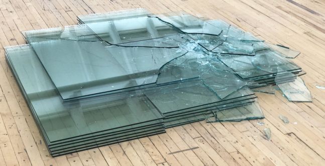 Barry Le Va, Shattered Off Center, 1968-71/2020
