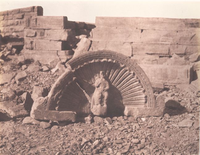 Félix TEYNARD (French, 1817-1892) Tafah (Taphis). Constructions à Assises Courbes - Partie Superieure d'une Niche Sculptée. Pl. 114, 1851-1852 Salt print, 1853-1854, from a waxed paper negative 23.9 x 30.7 cm
