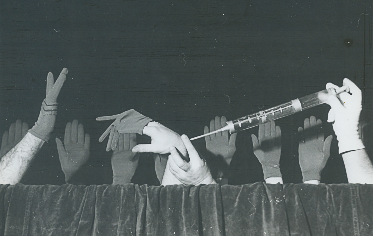 Mane Bernardo and Sarah Bianchi’s Acting Hands: Pantomime of Hands and ...