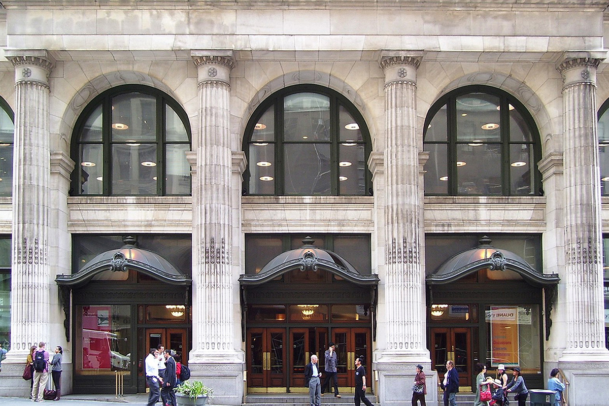 Thousands of CUNY students experience homelessness and food insecurity, report says