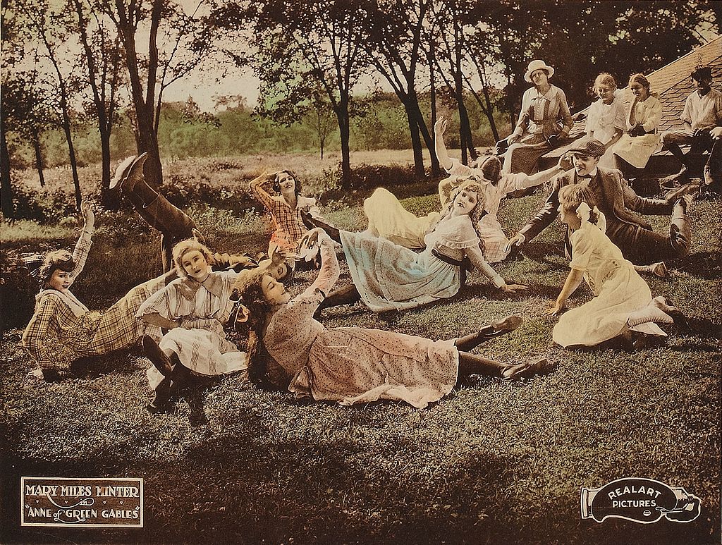 Book illustration in pen of men in robes and head pieces in side profile riding on various mythic animals.