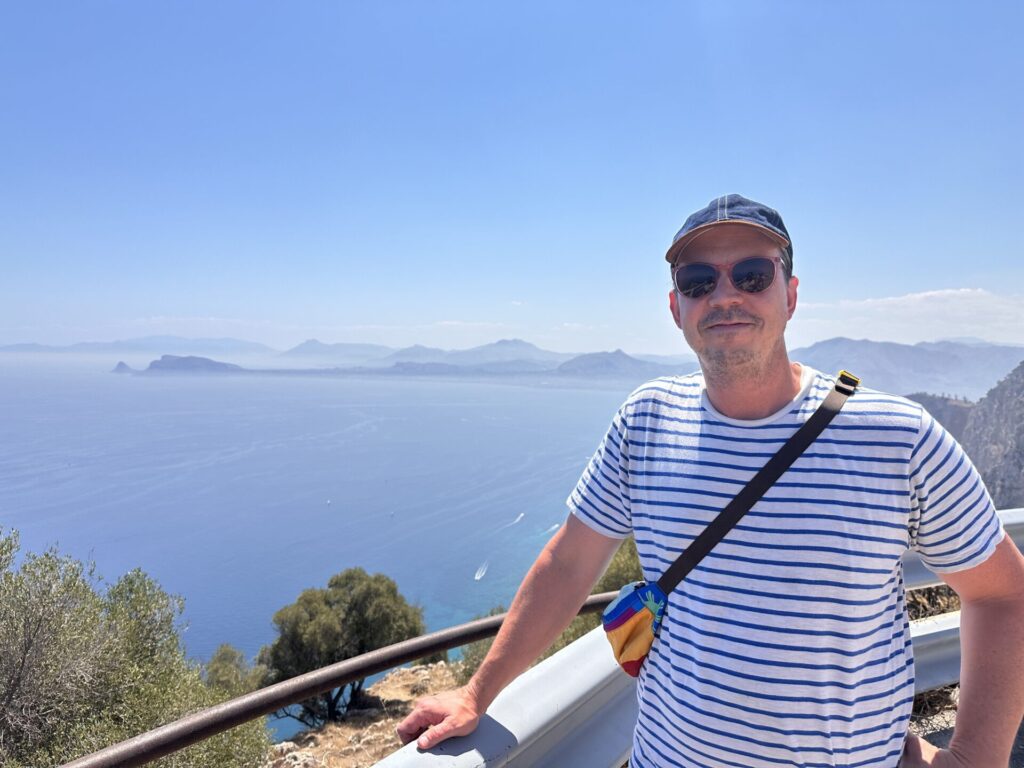 Professor Fess in Italy